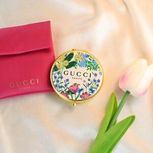 Gucci Beauty Floral Gold Compact